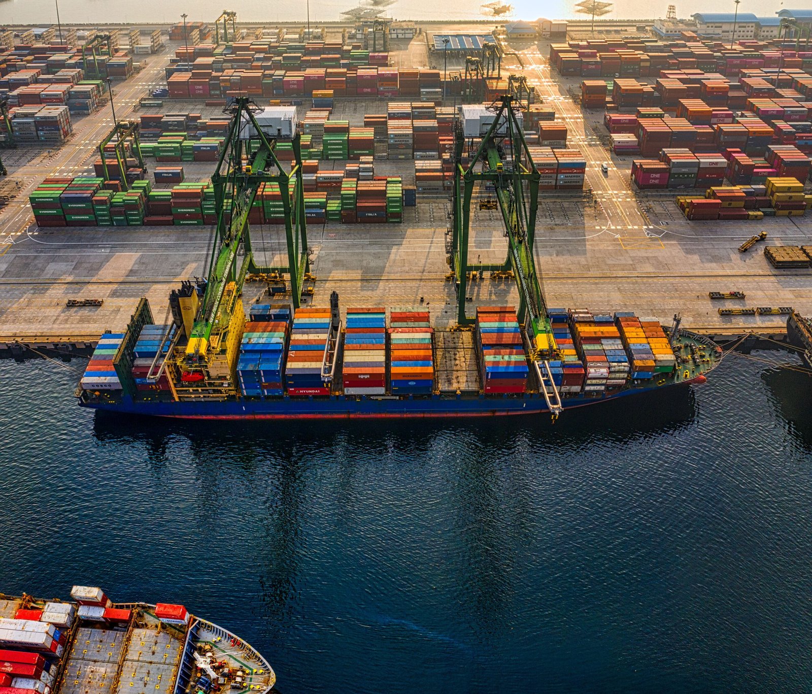CARGO HANDLING